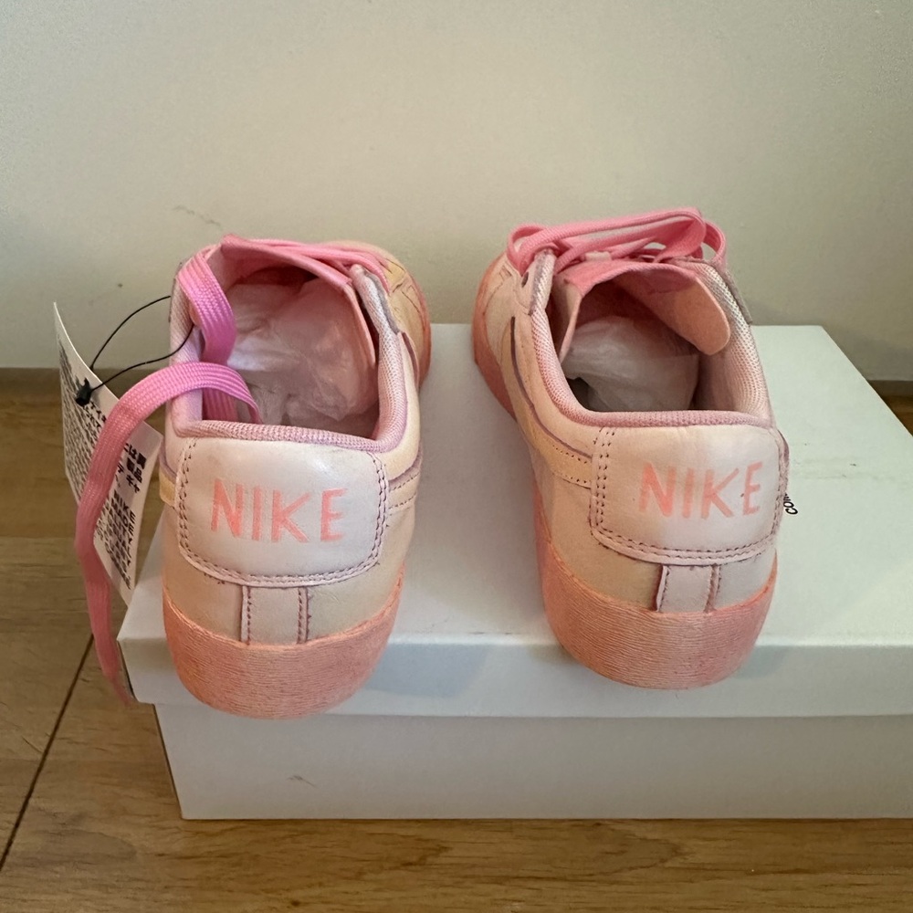 CDG Comme des Garcons GIRL Pink Nike Blazer - Picture 3 of 7